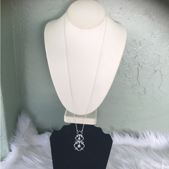 Avon Keystone Long Pendant necklace and earring set silver tone
New in … - Picture 6 of 16